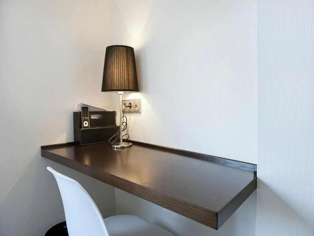 Barcelona Fifteen Central Aparthotel
