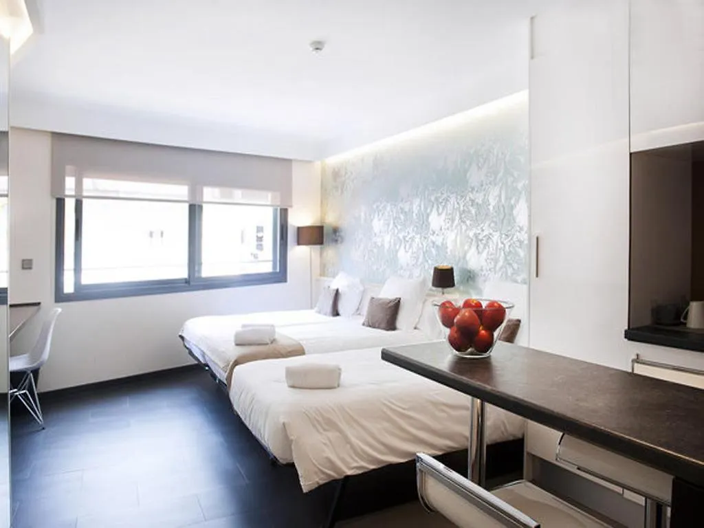 **  Barcelona Fifteen Central Aparthotel Spain