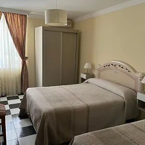 hostal-plaza-damasco.es-andalucia.com/