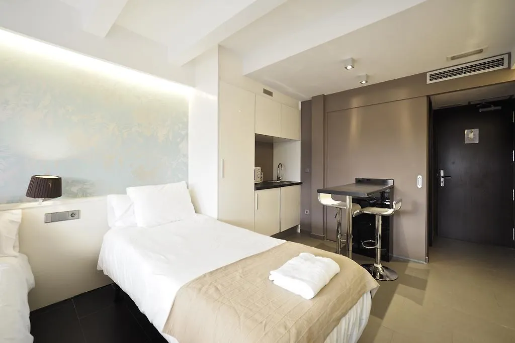 Barcelona Fifteen Central Aparthotel Ισπανία