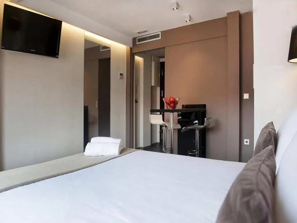 Barcelona Fifteen Central Aparthotel