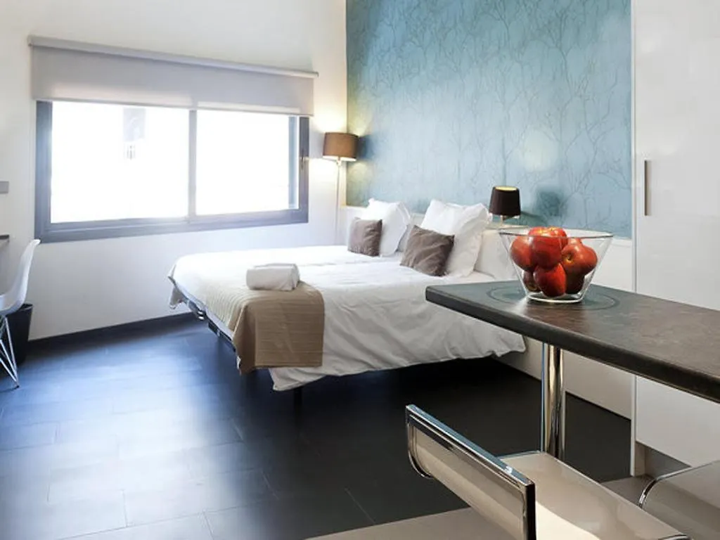 Barcelona Fifteen Central Aparthotel